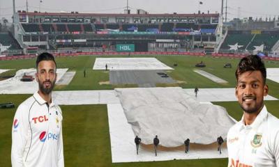 বৃষ্টিতে ভেসে গেল প্রথম দিন, হয়নি টসও