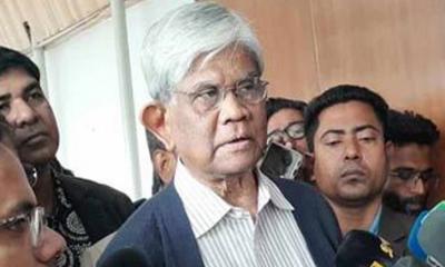 বাজারে আলুর দাম বাড়লেও অন্য জিনিস সাশ্রয়ী হয়েছে