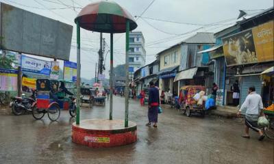 বরগুনায় বৃষ্টি ও শীতে বিপাকে সাধারণ মানুষ, কৃষকের মনে শঙ্কা
