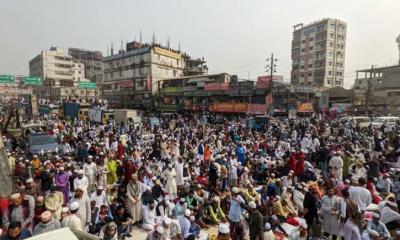 তুরাগ তীরে লাখো মুসল্লির জুমার নামাজ আদায়