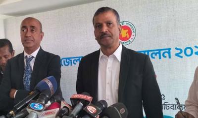 ডিসিদের সংবিধান ও আইন অনুযায়ী চলার নির্দেশ দেয়া হয়েছে