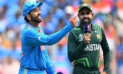 ভারতের বিপক্ষে টস জিতে ব্যাটিংয়ে পাকিস্তান