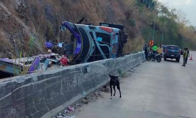 থাইল্যান্ডে শিক্ষাসফরের বাস উল্টে নিহত ১৮
