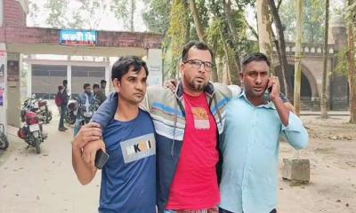 ভিডিও ধারণ করতে গেলে বিএনপি নেতার হামলায় ক্যামেরা ভাংচুর 