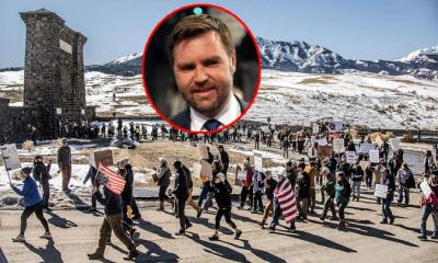 যুক্তরাষ্ট্রে ইউক্রেন সমর্থকদের বিক্ষোভ, অজ্ঞাত স্থানে মার্কিন ভাইস প্রেসিডেন্ট