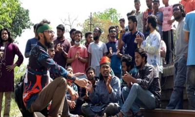 দেড় ঘণ্টা পর রেলপথ অবরোধ প্রত্যাহার রাবি শিক্ষার্থীদের