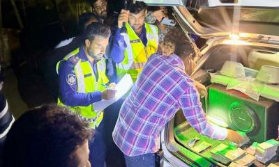 ৩৬ লাখ টাকাসহ এলজিইডি প্রকৌশলী আটক