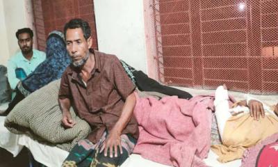 মেয়ের শ্বশুরবাড়ির সদস্যদের মারধর: চেয়ারম্যান ও বিএনপি নেতাকে আসামি করে মামলা