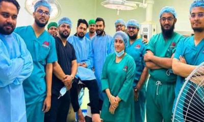 হাসপাতালে চিকিৎসা নিলেন নাহিদ ইসলাম