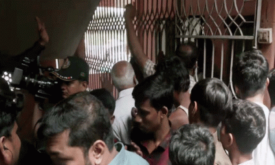 নিজ বাড়ির সামনেই মিলল শিশুর মরদেহ