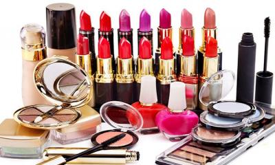 মেয়েদের রূপচর্চায় গুনতে হবে বাড়তি টাকা