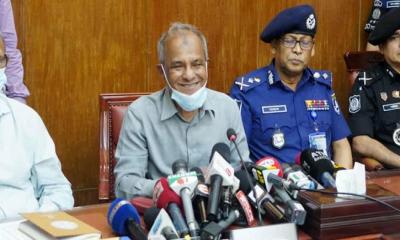 আসিফ মাহমুদের অস্ত্রের লাইসেন্স নিয়ে যা বললেন স্বরাষ্ট্র উপদেষ্টা