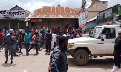 তালতলীতে বিএনপির দুই গ্রুপের সংঘর্ষে রণক্ষেত্র, নৌবাহিনীর ব্যাপক লাঠিচার্জ 