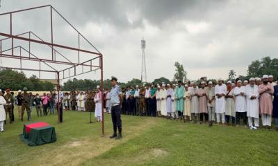 রাজশাহীতে চিরনিদ্রায় শায়িত নিহত পাইলট তৌকির