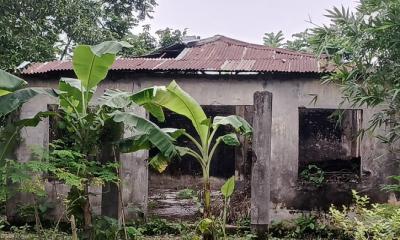অবহেলা ও অযত্নে নষ্ট হয়ে যাচ্ছে রাজশাহী ক্ষুদ্র নৃগোষ্ঠীর কালচারাল একাডেমির ঘর 