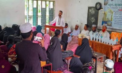 আল-আকসা ফাউন্ডেশনের উদ্বেগে কুইজ প্রতিযোগিদের মাঝে পুরস্কার বিতরণ