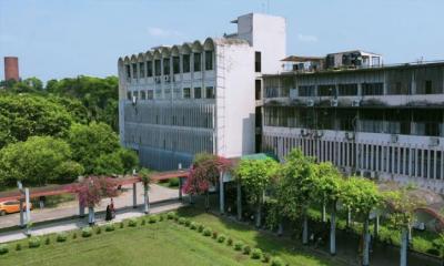 কম্বাইন্ড ডিগ্রি ঘোষণায় আরো সময়ক্ষেপণ হলে বাকৃবি শাটডাউনের ঘোষণা