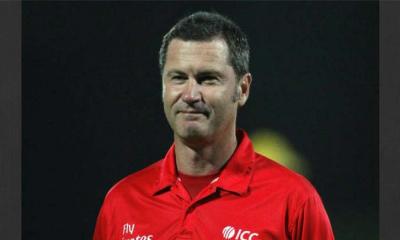 বিসিবির দায়িত্ব নিতে আসছেন সাইমন টোফেল