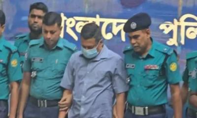 ট্রাইব্যুনালে আনা হয়েছে রাজসাক্ষী ও সাবেক আইজিপি মামুনকে