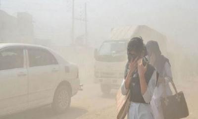 ঢাকার বাতাস আজও ‘অস্বাস্থ্যকর’, দূষণে শীর্ষে দিল্লি
