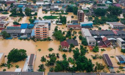 ইন্দোনেশিয়ায় বন্যা-ভূমিধসে মৃত্যু ছাড়াল ৯০০