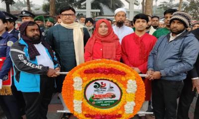 মহান বিজয় দিবসে বরগুনায় শহিদদের প্রতি জেলা প্রশাসনের শ্রদ্ধা