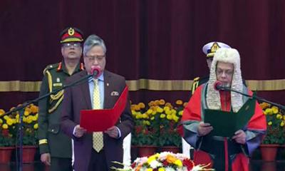 শপথ নিলেন নতুন প্রধান বিচারপতি জুবায়ের রহমান চৌধুরী