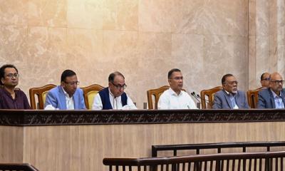 দেশের মানুষ অনেক প্রত্যাশা নিয়ে সরকারের দিকে তাকিয়ে আছে : প্রধানমন্ত্রী