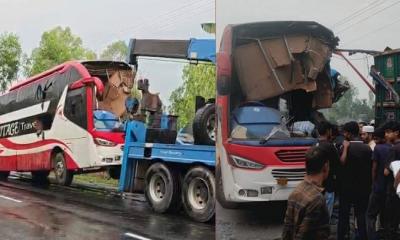 সড়কে দাঁড়িয়ে থাকা ট্রাকে বাসের ধাক্কা, নিহত ২