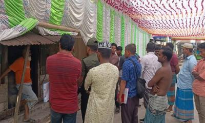 নেছারাবাদে ৩ হাজার কেজি জ্বালানি জব্দ, ব্যবসায়ীকে জরিমানা