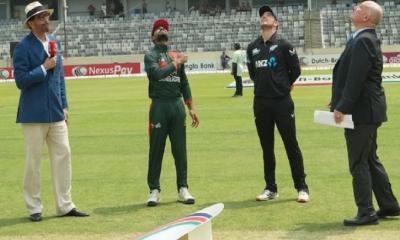 একাদশে দুই পরিবর্তন নিয়ে ব্যাটিংয়ে বাংলাদেশ