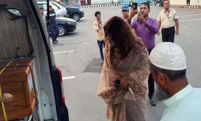 দেশে পৌঁছেছে ইরাকে মিসাইল হামলায় নিহত শ্রাবণের নিথর দেহ