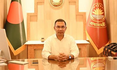মহেশখালীর পথে প্রধানমন্ত্রী