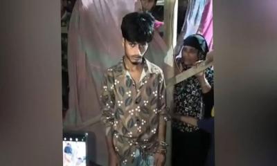 শিশু সন্তানকে বিক্রি করে আইফোন কেনা সেই বাবাকে আটক