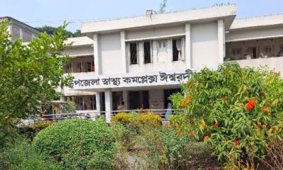 ঈশ্বরদী স্বাস্থ্য কমপ্লেক্সে ফের অর্থ লেনদেন ও রোগী হয়রানির অভিযোগ