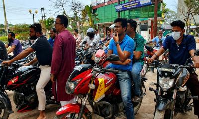 মোটরসাইকেলের সামনে নম্বরপ্লেট বাধ্যতামূলক, সময় বেঁধে দিল বিআরটিএ