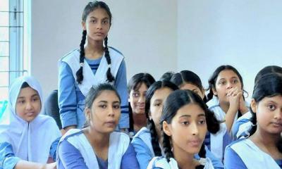 শিক্ষাপ্রতিষ্ঠানে কমছে ছুটি, অনলাইন ক্লাস কোন কোন স্কুল-কলেজে চলবে