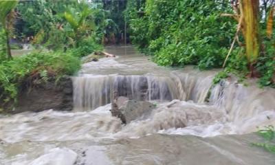 জোয়ারের পানিতে ৪০ গ্রাম প্লাবিত, মানুষের দুর্ভোগ 