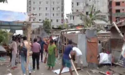 সাদেক এগ্রোতে উচ্ছেদ অভিযান চলছে