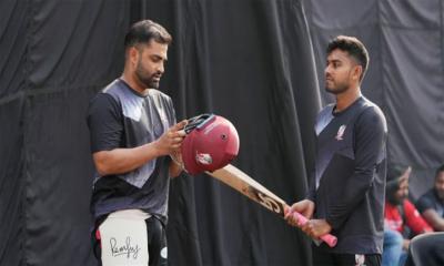 ফেসবুক লাইভে এসে আসল ঘটনা জানালেন তামিম