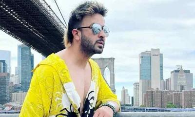 ‘আমার মতন কে আছে বলো’