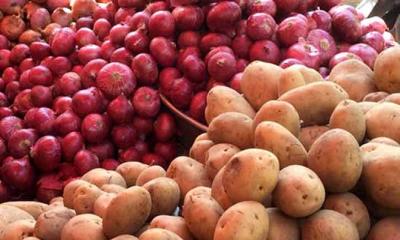 ঈদ পরবর্তী বাজারও চাঙ্গা, আলু-পেঁয়াজের দাম লাগামহীন