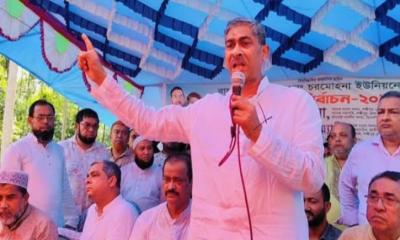 শেখ হাসিনা আমাদের যুব সমাজকে ধ্বংস করে দিয়েছে