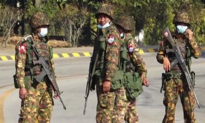 পালিয়ে বাংলাদেশে আশ্রয় নিল মিয়ানমারের ১৪ সীমান্তরক্ষী