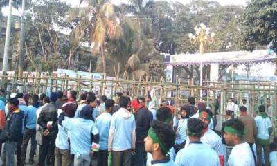 নেতাকর্মীদের স্লোগানে মুখরিত রাজশাহীর মাদ্রাসা মাঠ