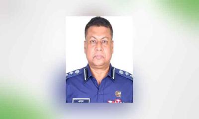 আইনজীবীকে মারধর করা সেই অতিরিক্ত ডিআইজি সাময়িক বরখাস্ত