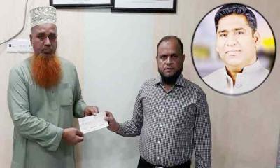 অসহায় বাবাকে ৫ লাখ টাকা দিলেন মেয়র সাদিক 