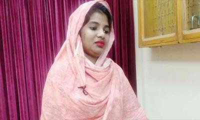 অসহায় তরুণী, সব নিয়ে গেল প্রতারকরা