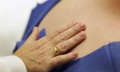 ক্যান্সারের ১১ লক্ষণ