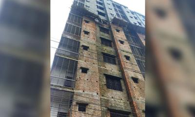 রাজধানীতে ১২ তলা ভবন থেকে পড়ে ২ জনের মৃত্যু